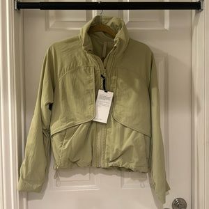 Lululemon Always Effortless Jacket size 6 Dew Green NWT never worn
